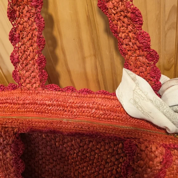 Kate Spade Elegant Pink And Orange Woven Tote Bag with Bow Accent - Picture 3 of 6